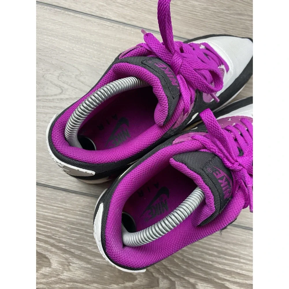 Nike Women's Air Max 90 Low Top Sneakers Black Purple White Size 8.5